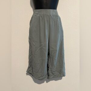 Elegant Women's Wide Leg Pants in Gray